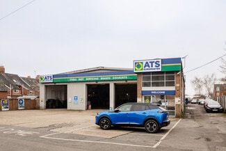 Plus de détails pour 30 Queens Rd, Newbury - Commerce de détail à vendre