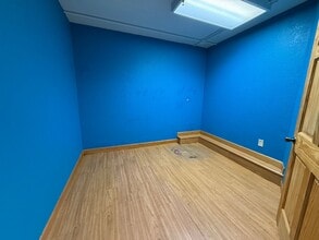 1820-1828 SE Como Ave, Minneapolis, MN for lease Interior Photo- Image 2 of 14