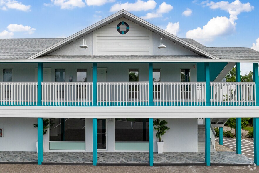 16387 S Tamiami Trl, Fort Myers, FL à vendre - Photo du bâtiment - Image 2 de 12