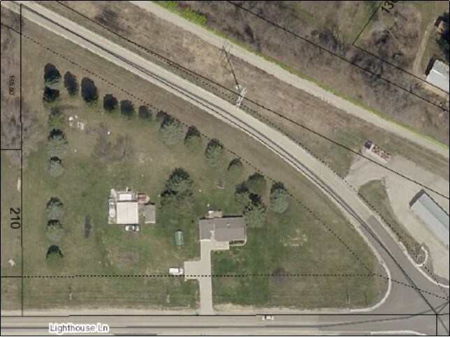 3248 Lighthouse Ln, West Bend, WI à vendre - Photo du bâtiment - Image 2 de 2