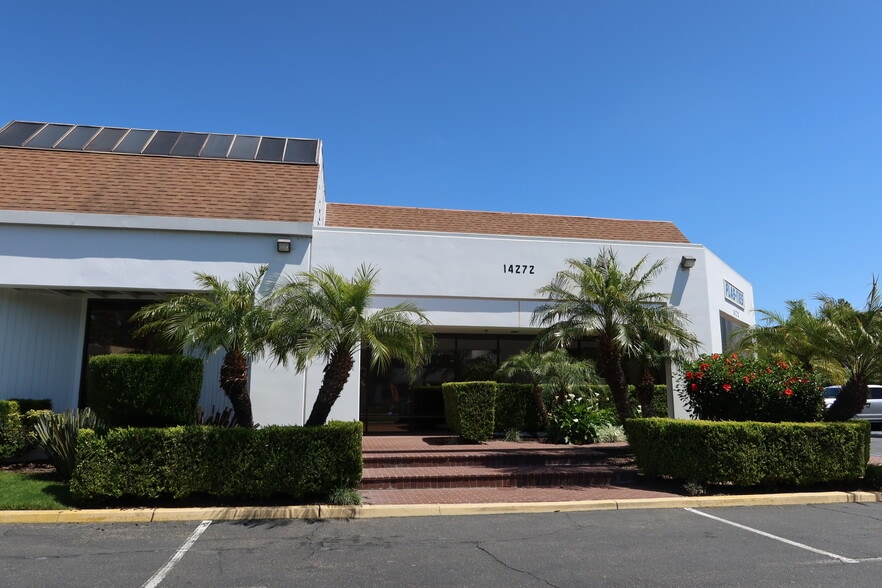 14272 Chambers Rd, Tustin, CA for lease - Building Photo - Image 3 of 21