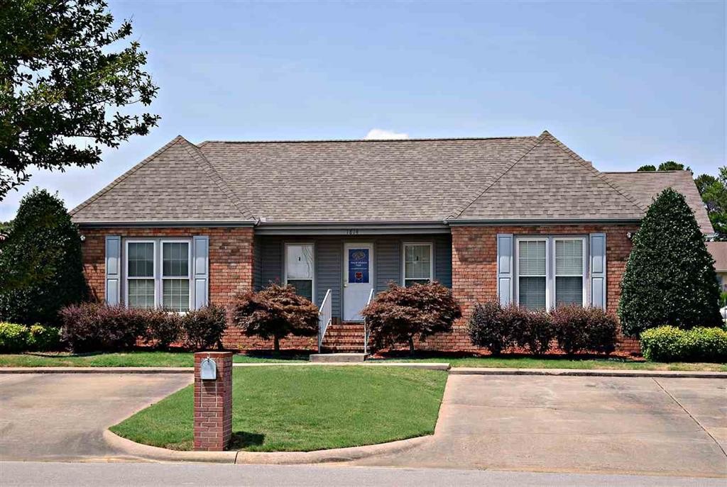 1814 Executive Sq, Jonesboro, AR for lease Primary Photo- Image 1 of 2