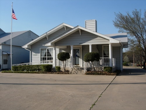 407 W Main St, Whitesboro, TX for lease - Building Photo - Image 2 of 5