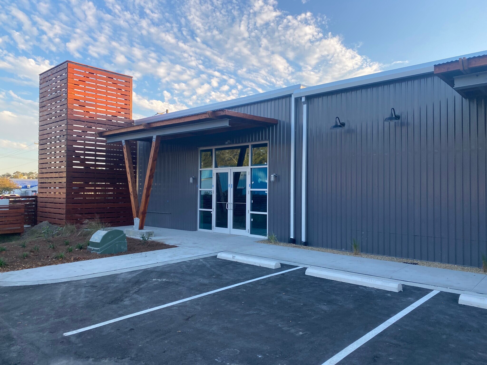 605 N Main St, Summerville, SC for lease Building Photo- Image 1 of 20