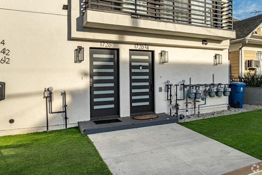 1726 Menlo Ave, Los Angeles, CA à vendre - Photo du bâtiment - Image 2 de 54