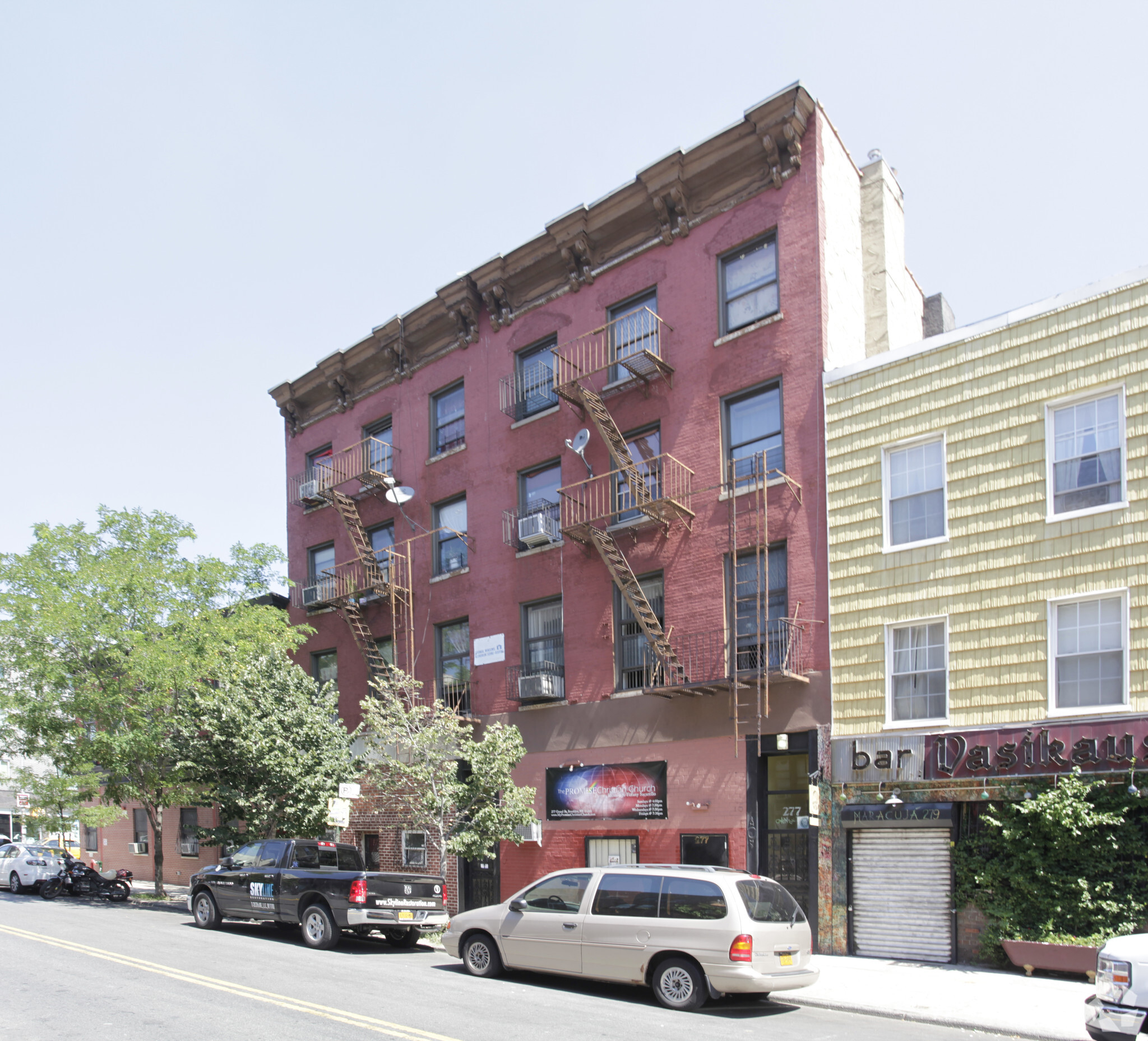 273-277 Grand St, Brooklyn, NY for sale Primary Photo- Image 1 of 1