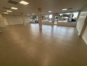 6741-6757 SW 8th St, Miami, FL à louer Photo intérieure- Image 2 de 9