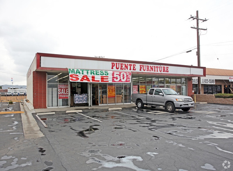 15430 Francisquito Ave, La Puente, CA for lease - Primary Photo - Image 1 of 15