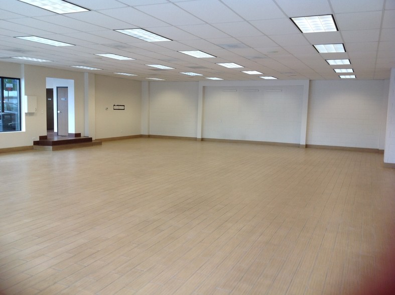 4550 S Broadway, Englewood, CO for lease - Building Photo - Image 3 of 16