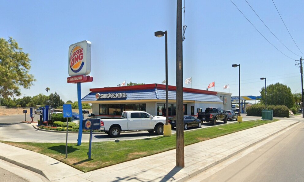 2567 S Clovis Ave, Fresno, CA for lease Building Photo- Image 1 of 5