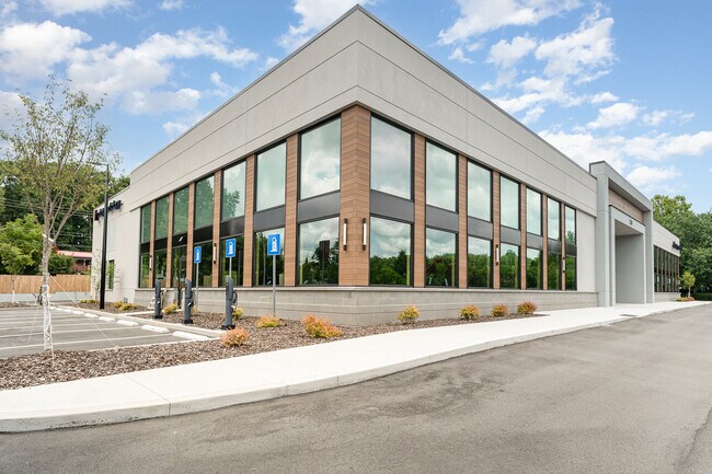 Plus de détails pour 120 Banks Dr, Chapel Hill, NC - Bureau à louer
