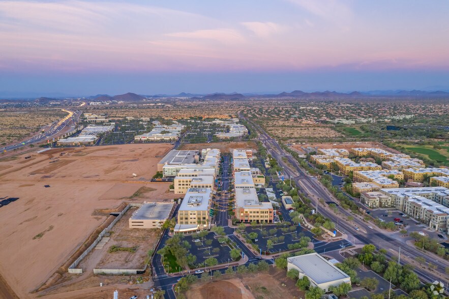 5350 E High St, Phoenix, AZ à louer - Photo du bâtiment - Image 2 de 17