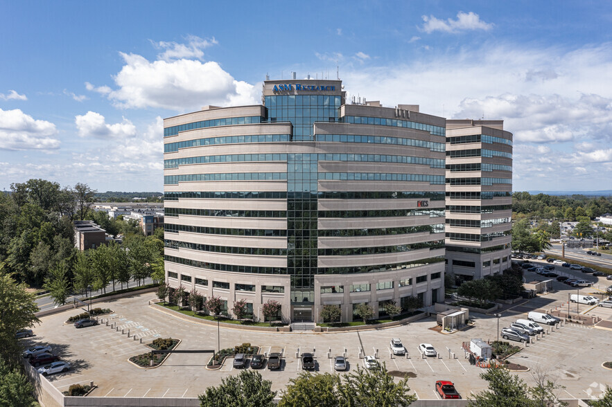 4050 Legato Rd, Fairfax, VA à louer - Photo du bâtiment - Image 2 de 26