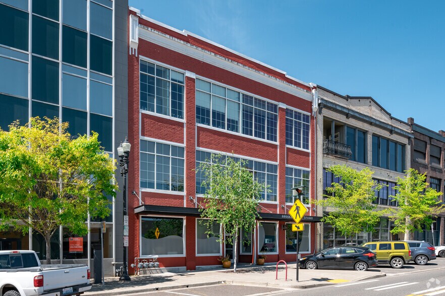 732 Broadway, Tacoma, WA à vendre - Photo du bâtiment - Image 2 de 4