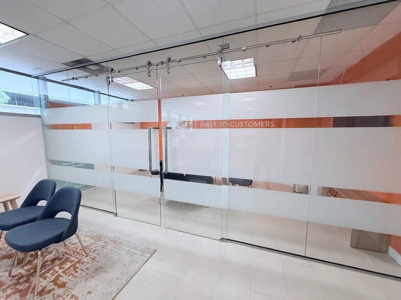 150 SE 2nd Ave, Miami, FL for sale - Building Photo - Image 3 of 5