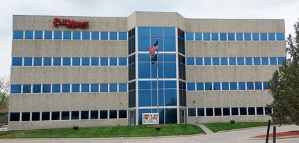 1406 Fort Crook Rd S, Bellevue, NE for lease Building Photo- Image 1 of 3