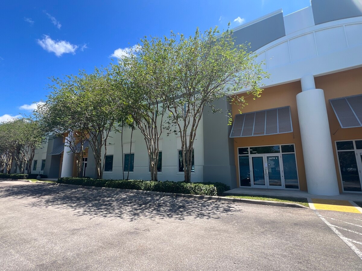 4800 Lyons Technology Pky, Coconut Creek, FL 33073 - Unit 5 - - Interior Photo - Image 1 of 6