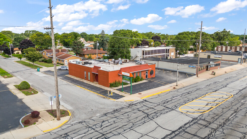 8250 Calumet Ave, Munster, IN for lease - Building Photo - Image 3 of 6