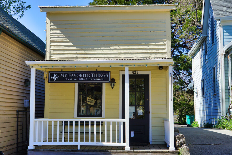 425 Broad St, Nevada City, CA à vendre - Photo principale - Image 1 de 1