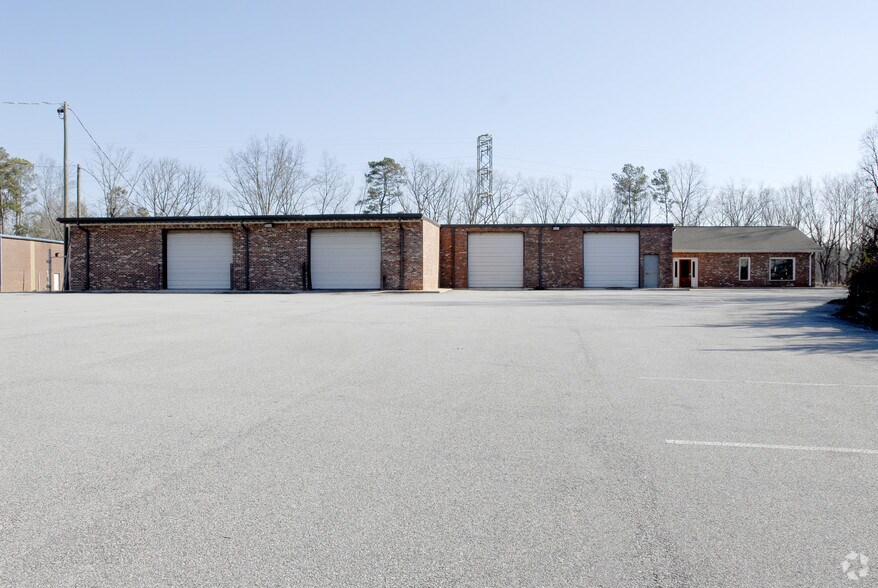 259 N Price Rd, Buford, GA à vendre - Photo du bâtiment - Image 2 de 9