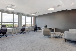 Plus de détails pour 372 W Spruce Ave, Clovis, CA - Coworking à louer
