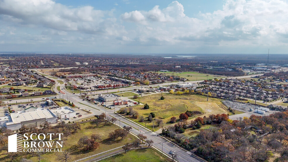 Teasley Ln, Denton, TX à vendre - Photo du bâtiment - Image 3 de 6