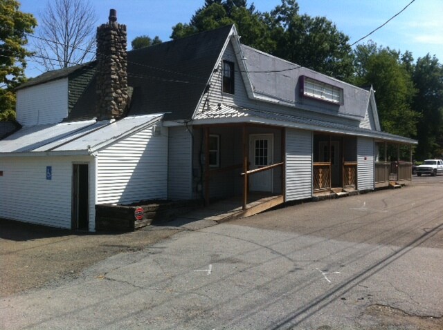 624 State Route 52, Walden, NY à louer - Photo du bâtiment - Image 2 de 2
