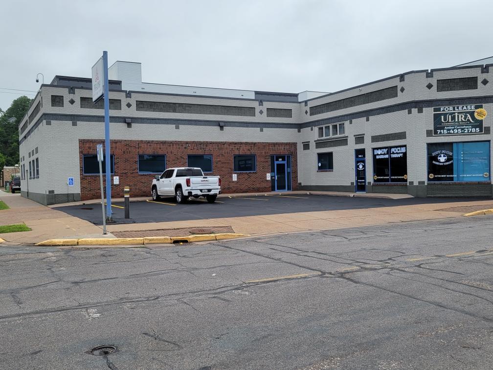 705 S Barstow St, Eau Claire, WI à vendre Photo du bâtiment- Image 1 de 1