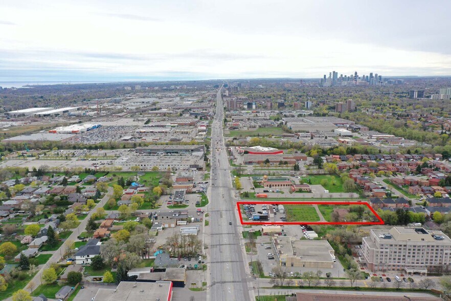 1721 Dundas St E, Mississauga, ON à vendre - Autre - Image 3 de 3