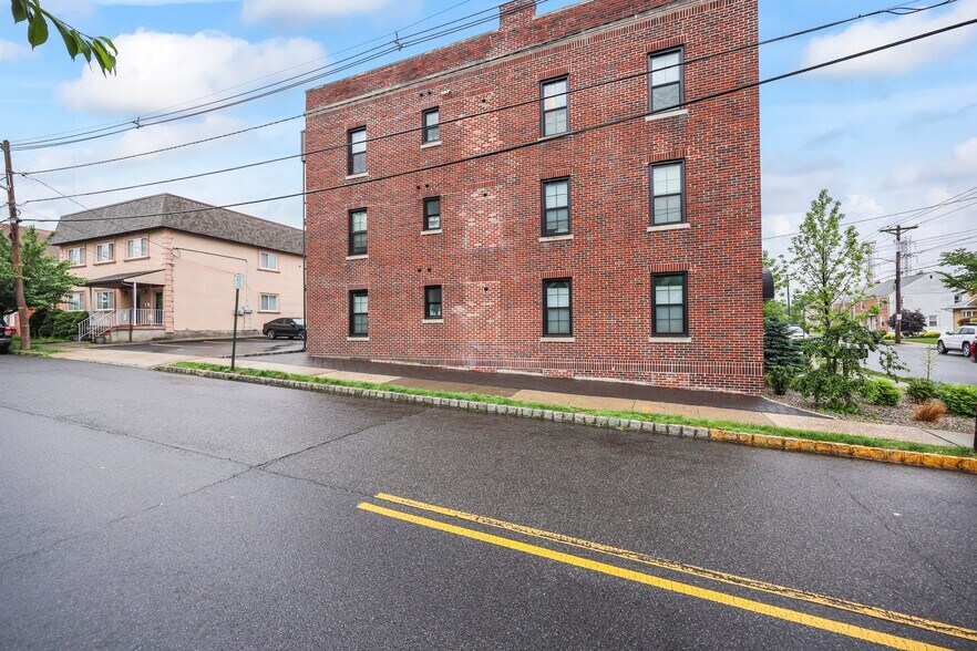 220 Passaic Ave, Belleville, NJ for sale - Building Photo - Image 3 of 29