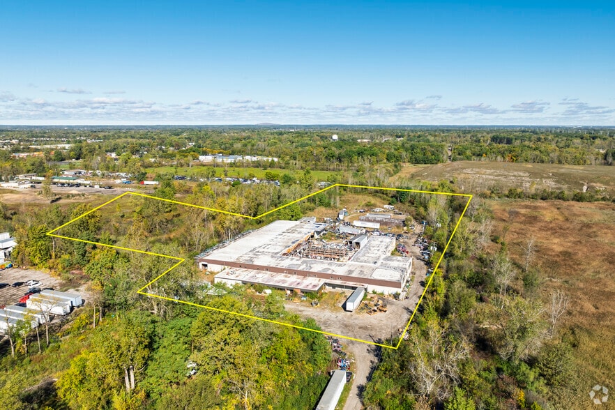 44052 Yost Rd, Canton, MI for sale - Building Photo - Image 1 of 17