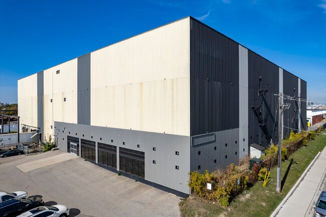 More details for 20 Towns Rd, Toronto, ON - Industrial for Lease