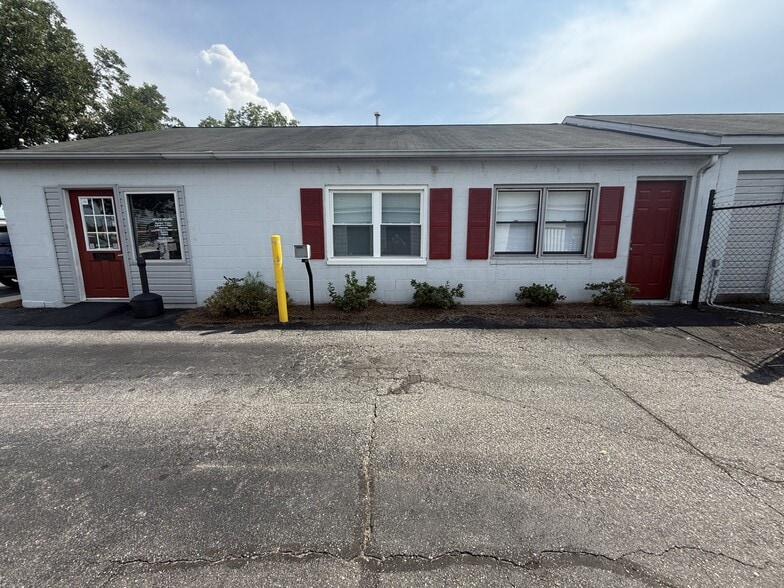 1202 N Barkley Rd, Statesville, NC for lease - Primary Photo - Image 1 of 5