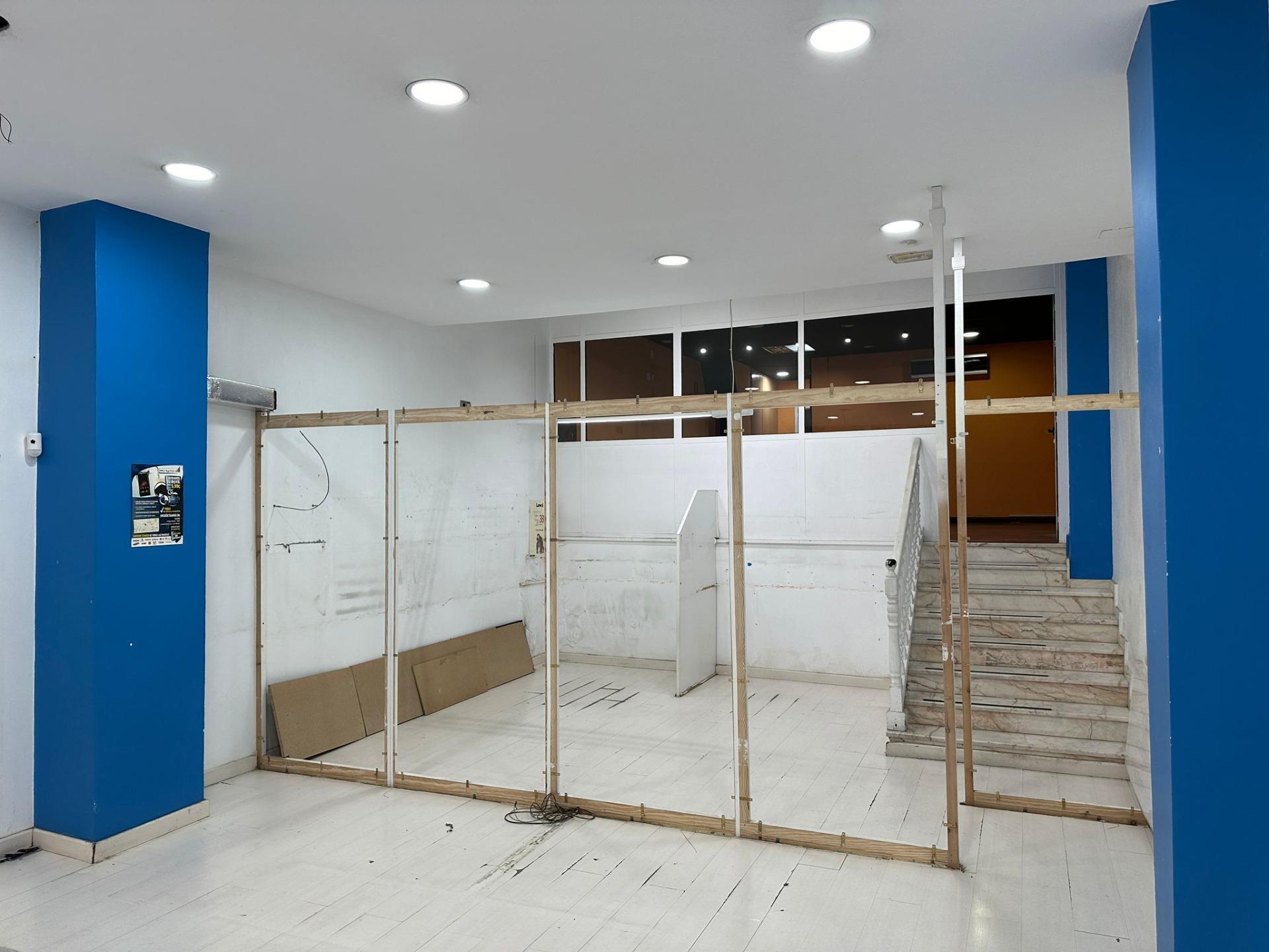 Retail in Cáceres, Cáceres for lease Interior Photo- Image 1 of 8