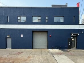 814 37th Ave, Long Island City, NY for lease Interior Photo- Image 1 of 6