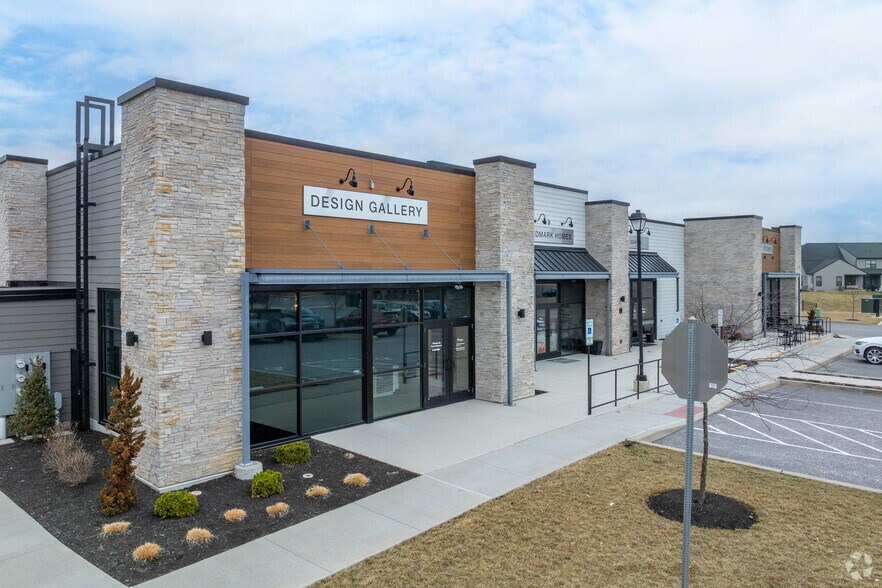 100 Legacy Drive, Mechanicsburg, PA à vendre - Photo du bâtiment - Image 2 de 5