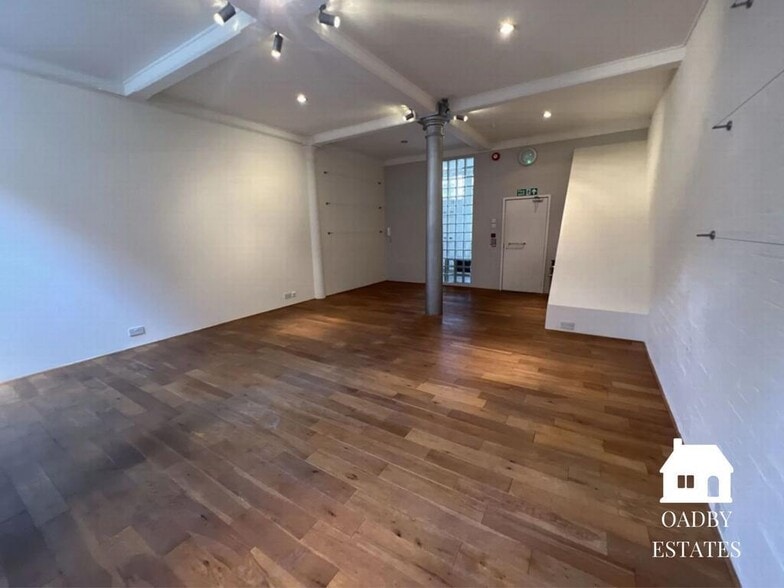 21 Wellington St, Leicester for lease - Building Photo - Image 2 of 8