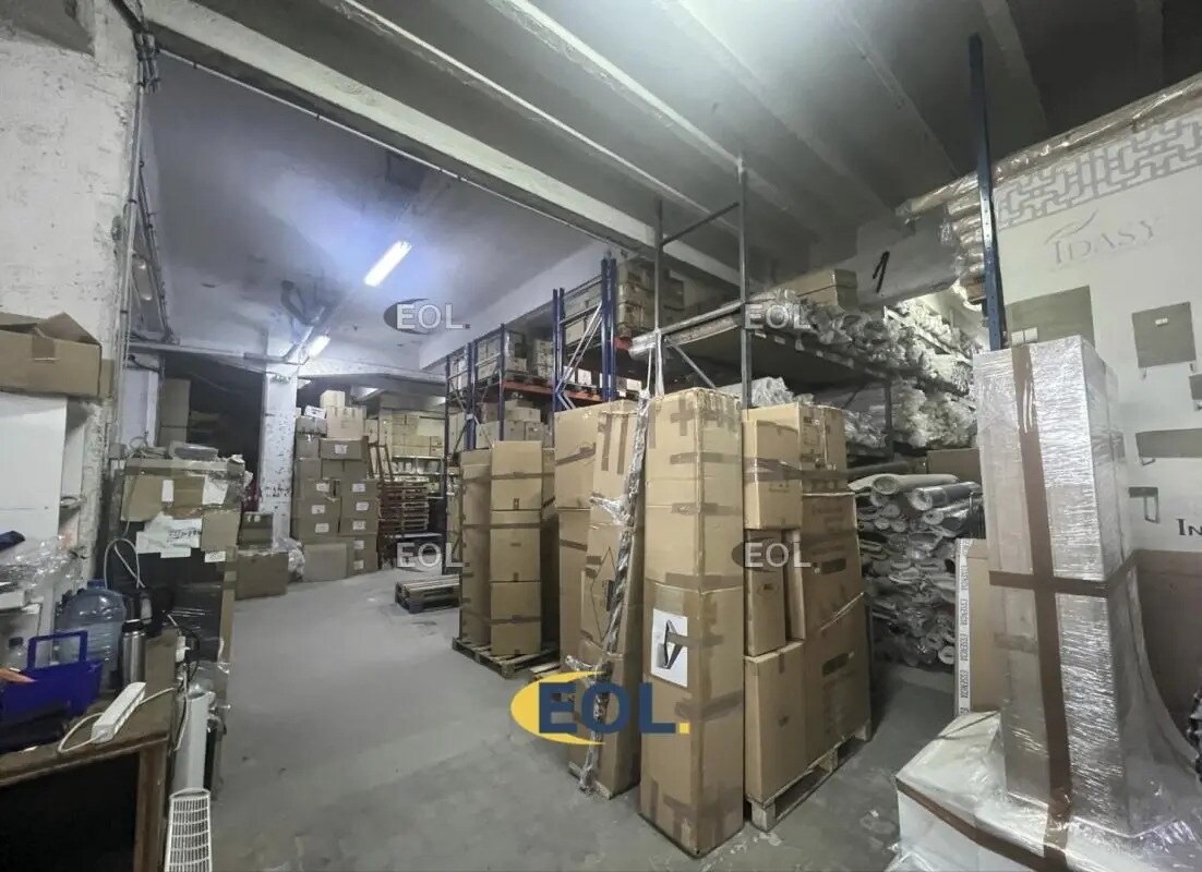 Flex in Bobigny for lease Interior Photo- Image 1 of 14