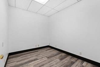 2800 NE Loop 410, San Antonio, TX for lease Building Photo- Image 2 of 10