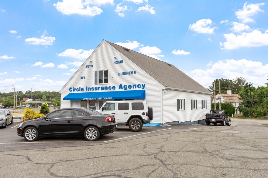 247 Newbury St, Danvers, MA for lease - Building Photo - Image 3 of 12