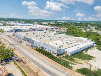 More details for 338 Cliff Dr, Graham, TX - Industrial for Sale