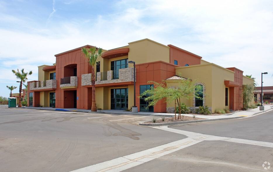 79200 Corporate Center Dr, La Quinta, CA for lease - Building Photo - Image 2 of 5