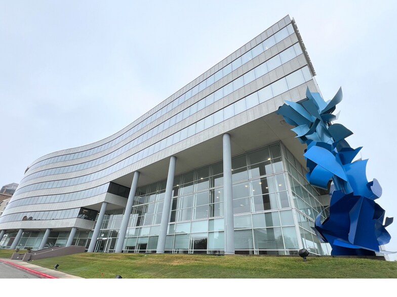 40 NE Loop 410, San Antonio, TX à louer - Photo du bâtiment - Image 1 de 4