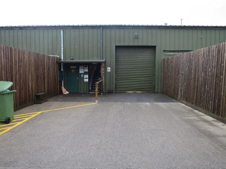 1 Office, Buckfastleigh à louer - Photo du bâtiment - Image 2 de 2