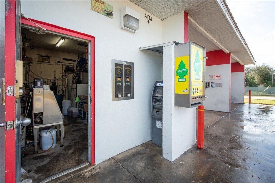 1030 W Hal McRae Blvd, Avon Park, FL à vendre - Photo du bâtiment - Image 3 de 20