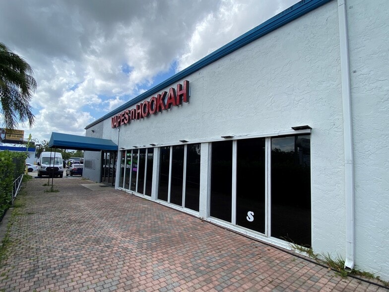 2040 Indian Rd, West Palm Beach, FL for lease - Building Photo - Image 3 of 7