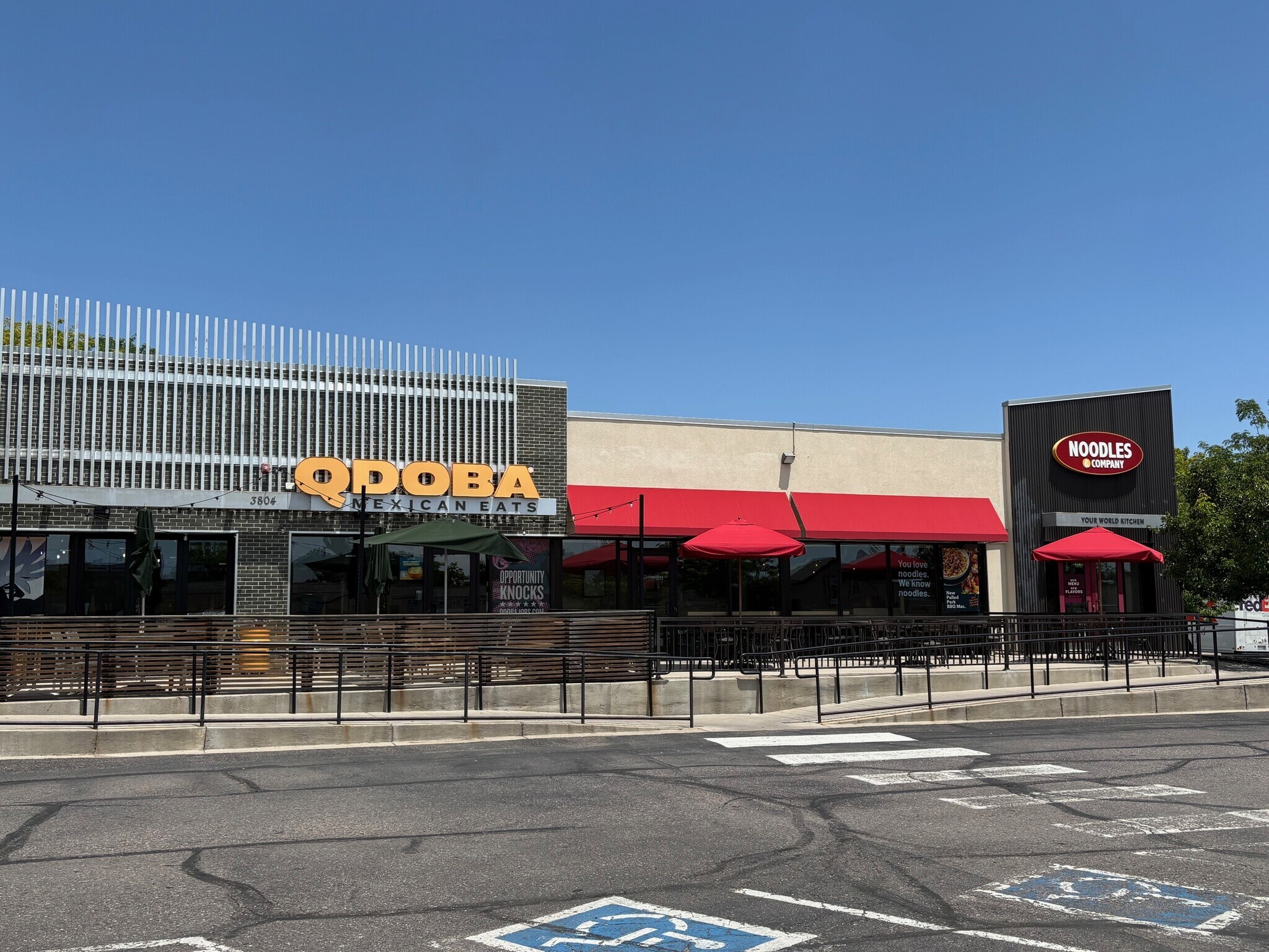 3700-3974 E 120th Ave, Thornton, CO à louer Photo du bâtiment- Image 1 de 2