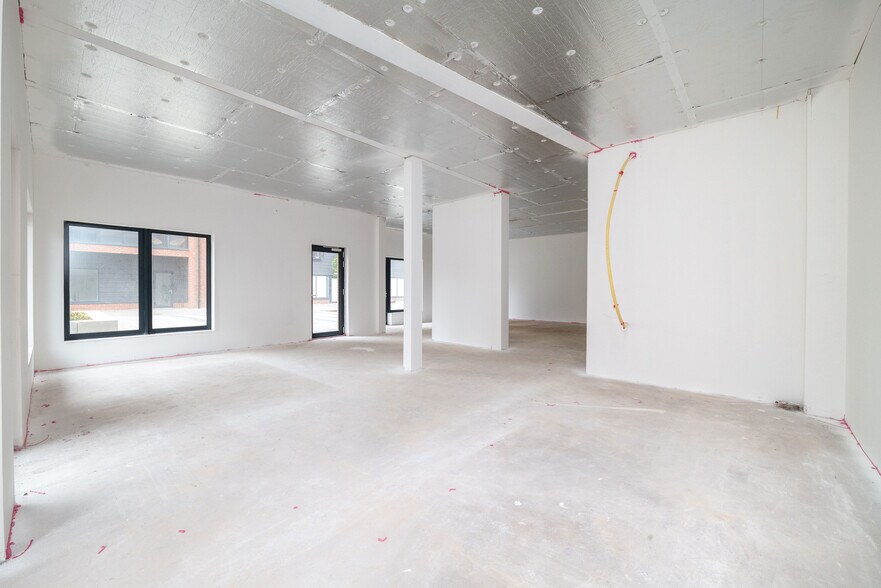 95 Ocean Dr, Edinburgh à vendre - Photo du bâtiment - Image 2 de 14