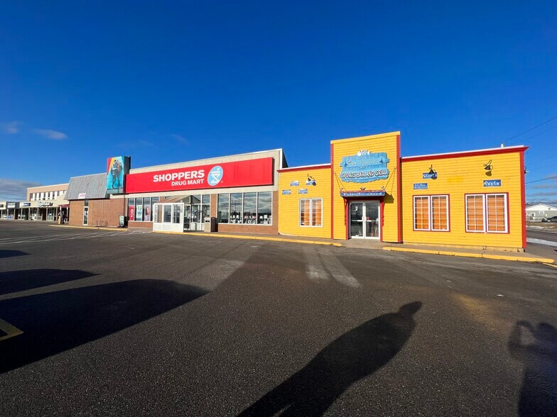 634 Reeves St, Port Hawkesbury, NS à louer - Photo du bâtiment - Image 2 de 5