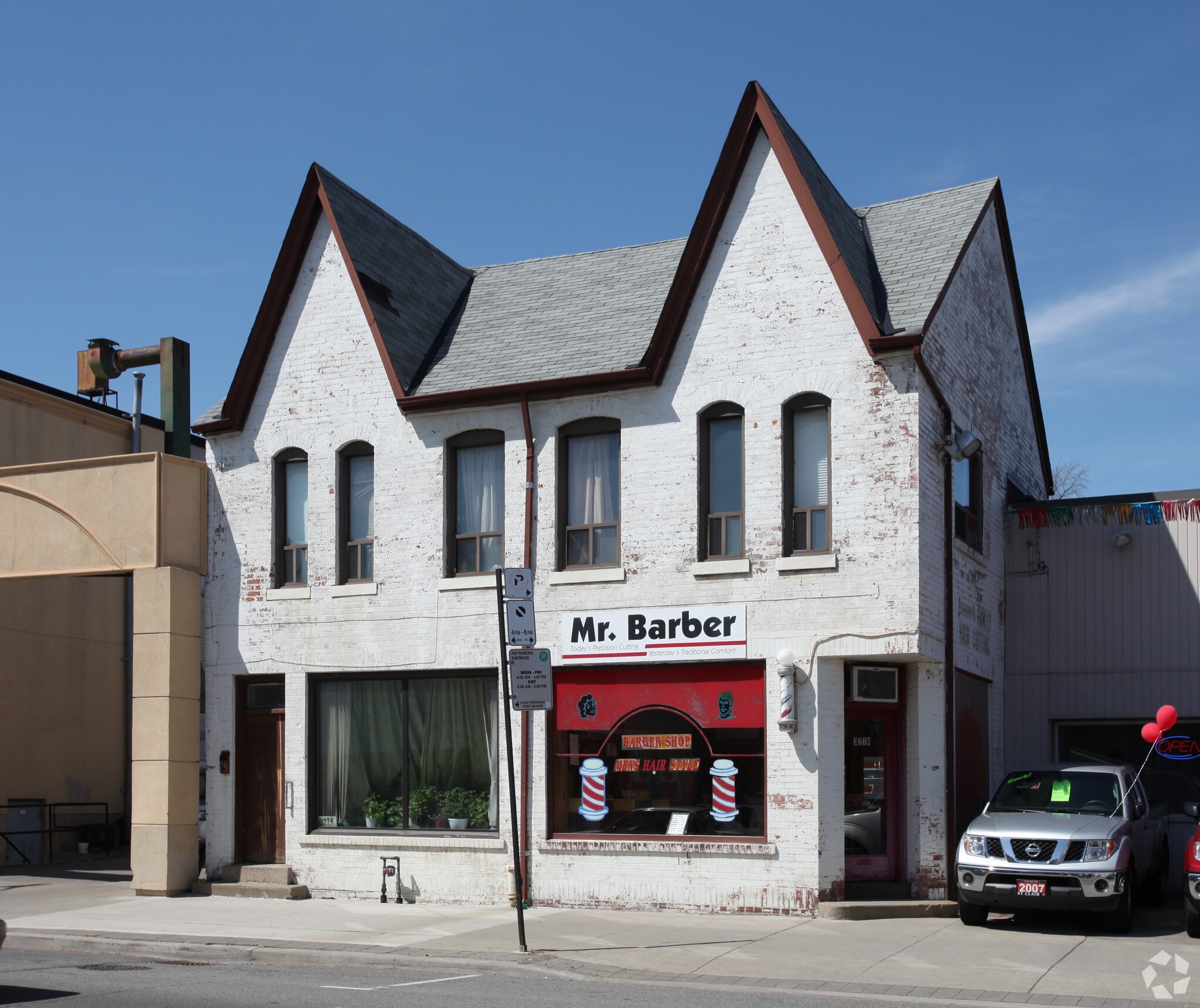 3270-3274 Dundas St, Toronto, ON à louer Photo principale- Image 1 de 8